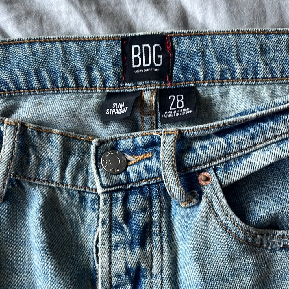 BDG Slim Straight Urban Outfitters size 28